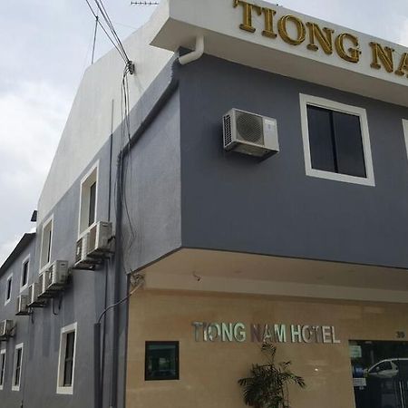 פסיר גודאנג Tiong Nam Hotel מראה חיצוני תמונה